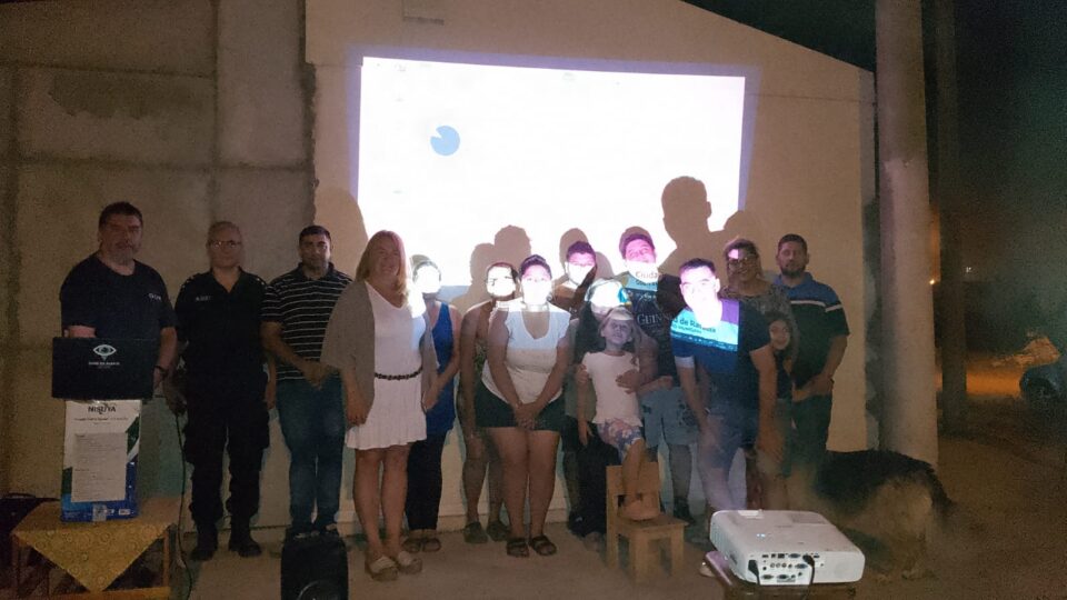 Se realizó una charla de Ojos en Alerta en el loteo Mi Tierra Mi Casa