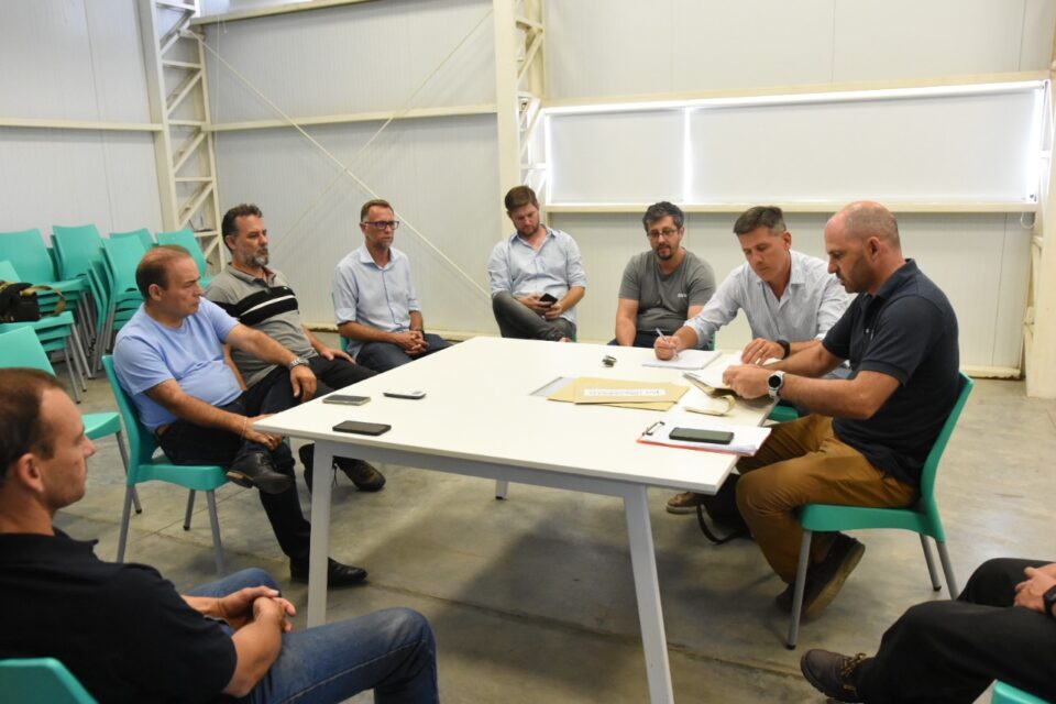 Se realizó la apertura de sobres para la construcción de la Plaza de la Industria