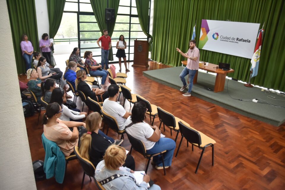 Continúan los cursos de verano de empleo