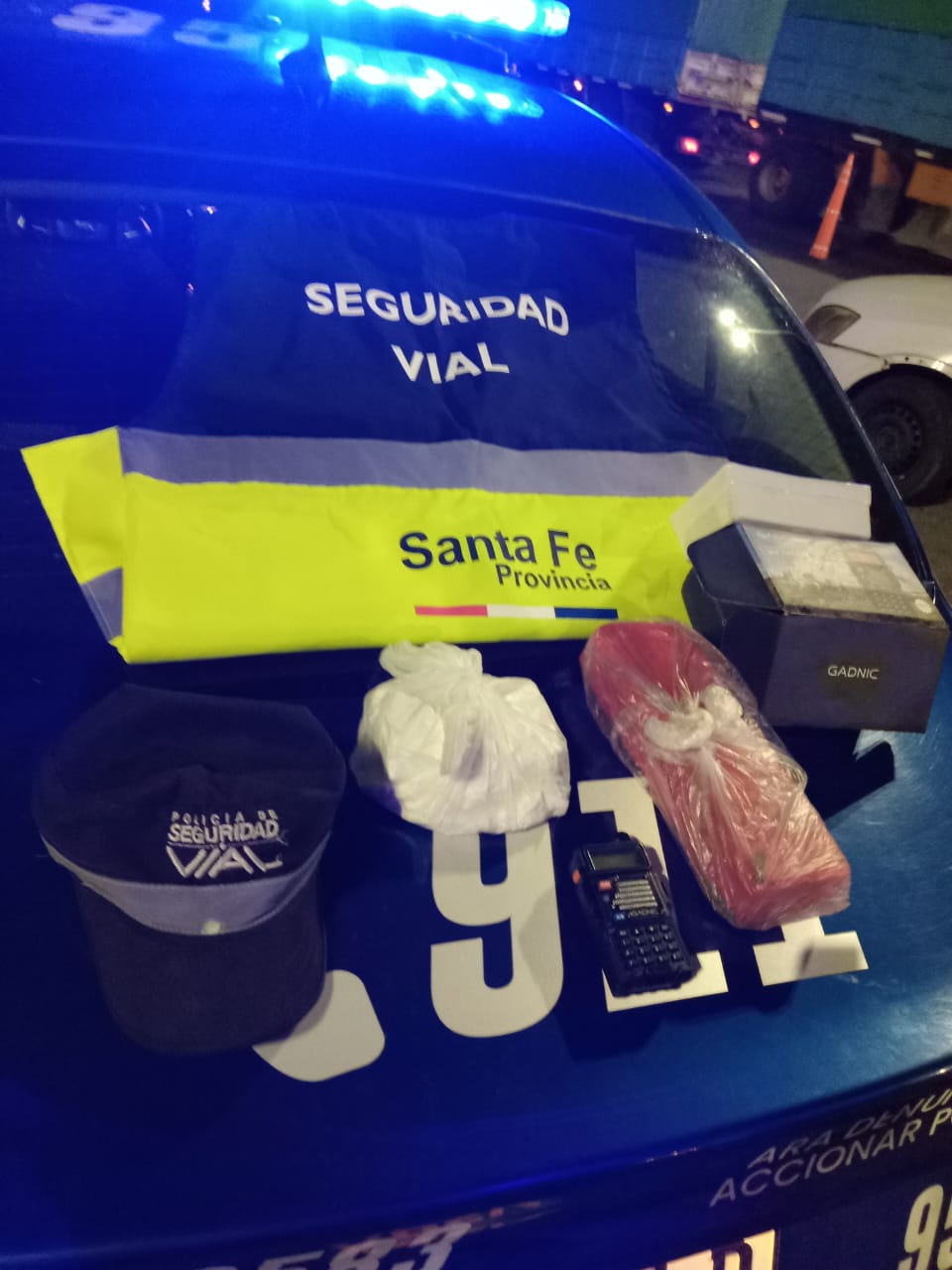 DOS ARMAS DE FUEGO SECUESTRADAS, UNA EN UN DESORDEN Y OTRA EN UN CONTROL DE RUTINA