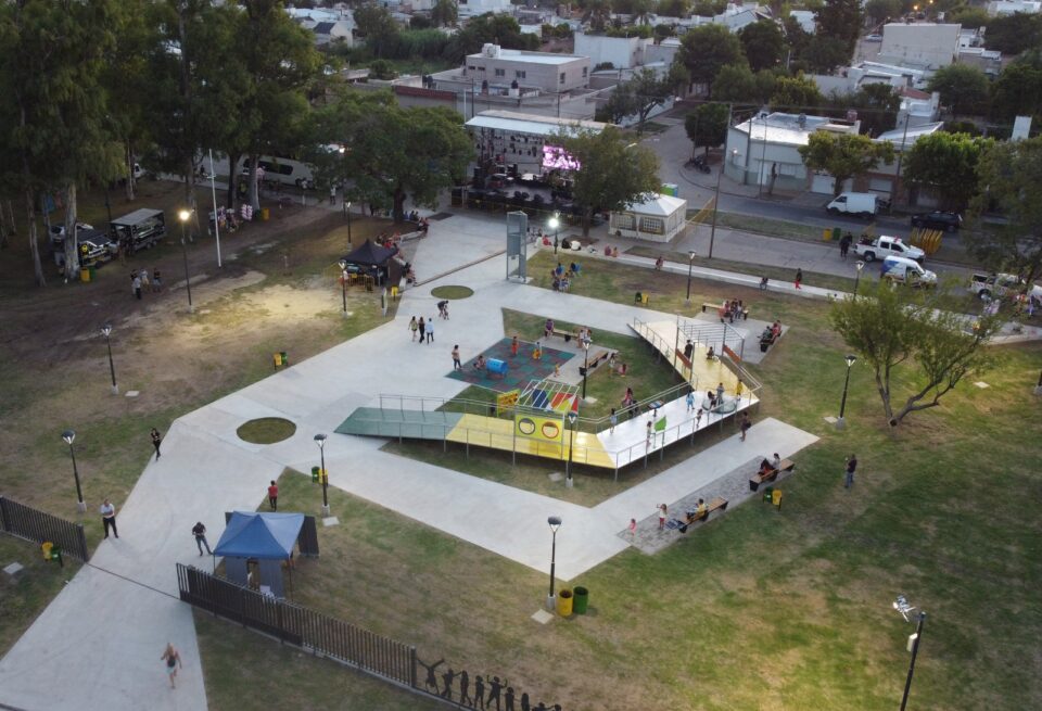 Se inauguró el Centro Recreativo Metropolitano “La Estación”