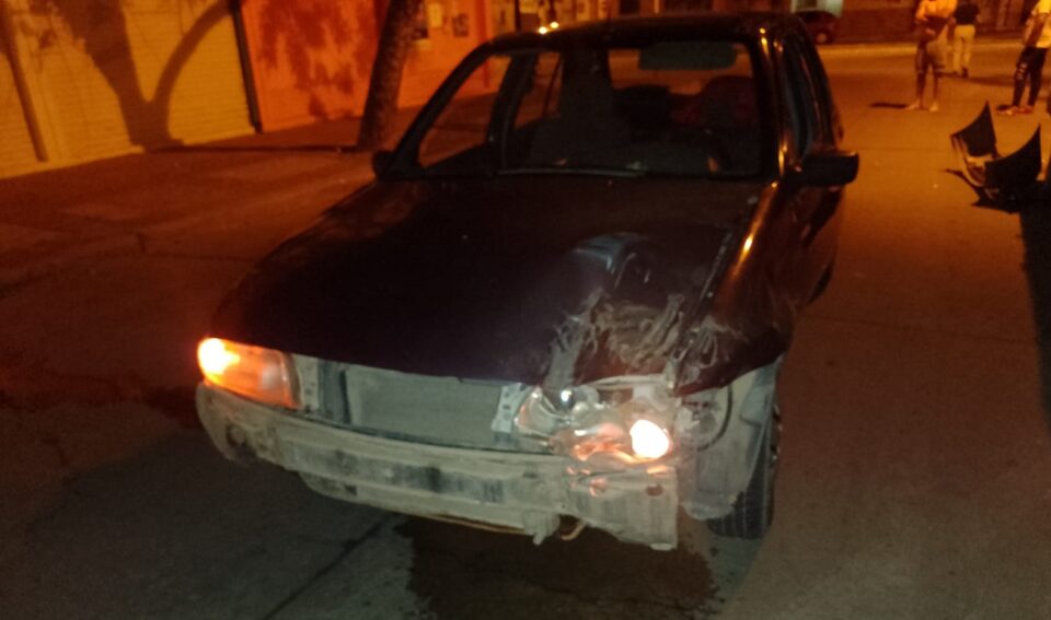 Conductor con 1,02 de alcohol embistió camioneta estacionada