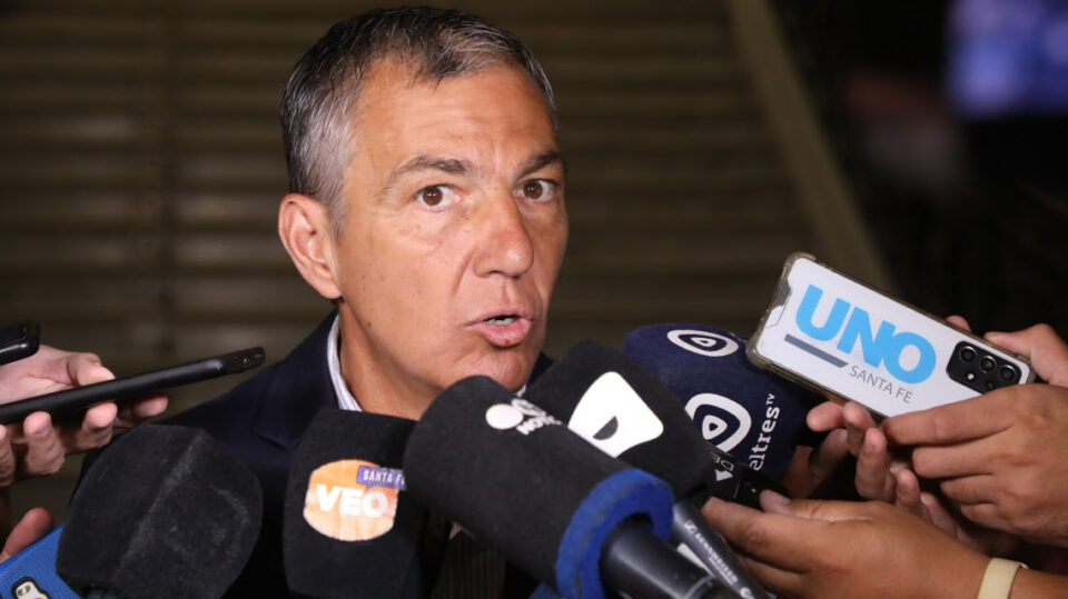 Pusineri: “Las diferencias se pueden seguir discutiendo con los chicos en la escuela, no existe ningún impedimento para eso”