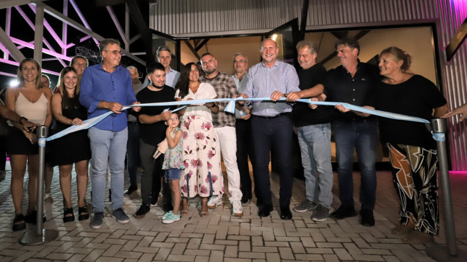 Perotti inauguró el Centro Recreativo Metropolitano “La Estación” en Rafaela