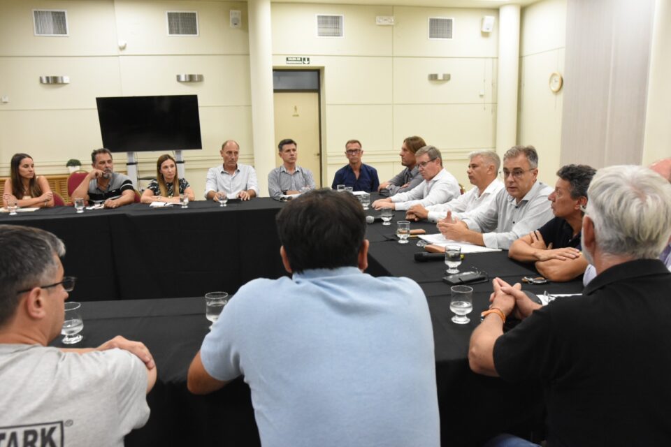 Municipio y CCIRR continúan trabajando por infraestructura productiva