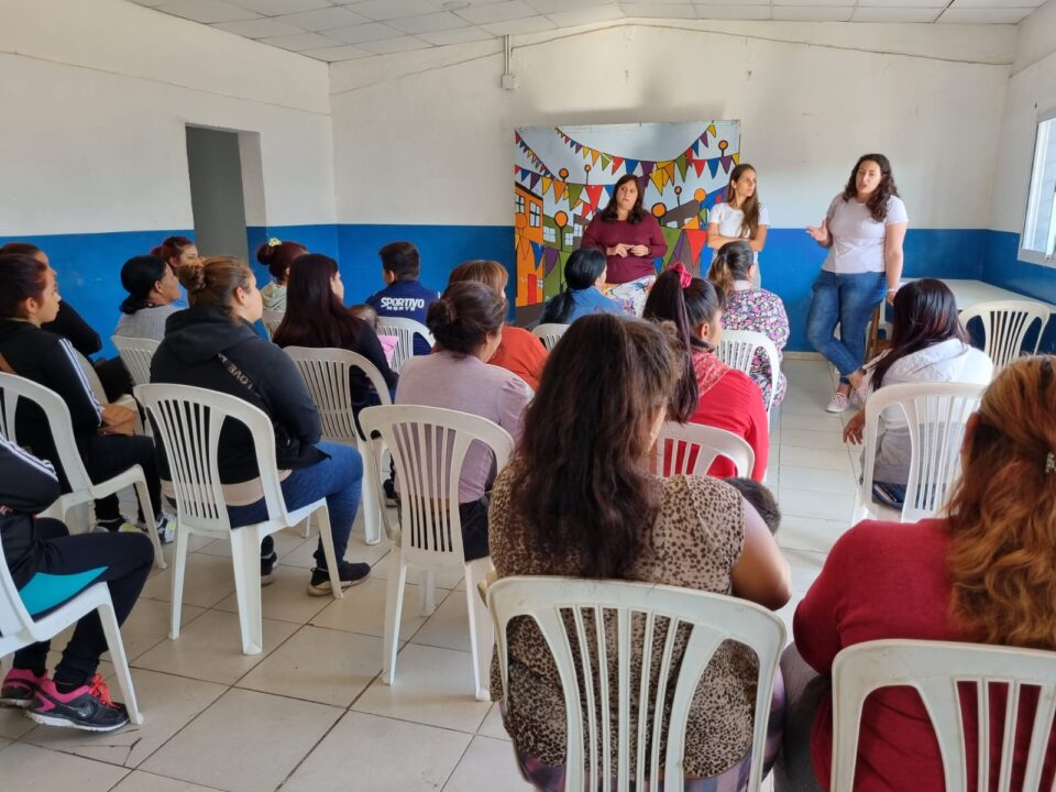 “Mi barrio más limpio” de la mano de Agentes Comunitarios