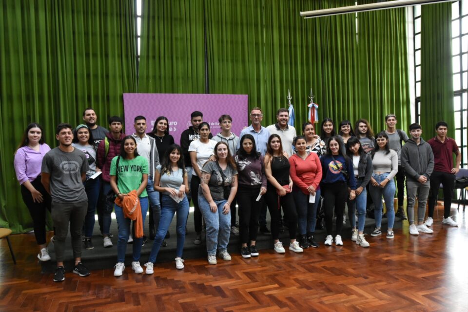 Más jóvenes ganan experiencia laboral en Rafaela
