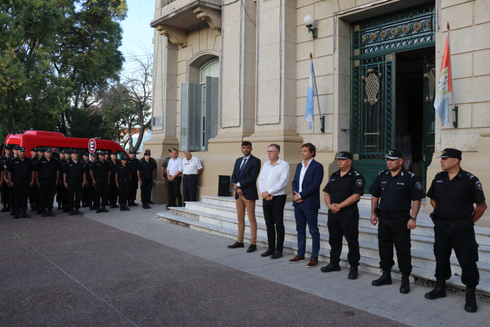 La provincia puso en funciones a los nuevos jefes de la Unidad Regional V