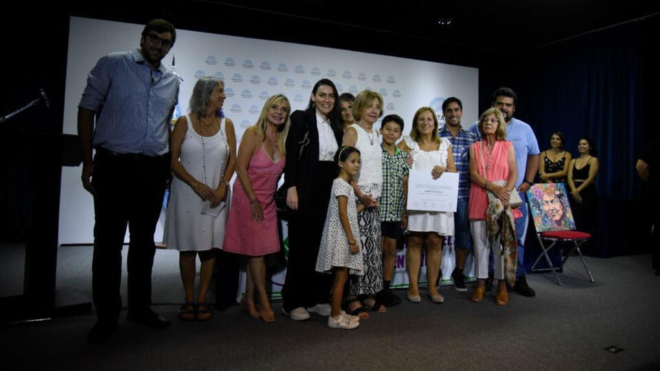 Santa Fe acompañó a Isabel Mac Donald en su distinción en la Cámara de Diputados de la Nación