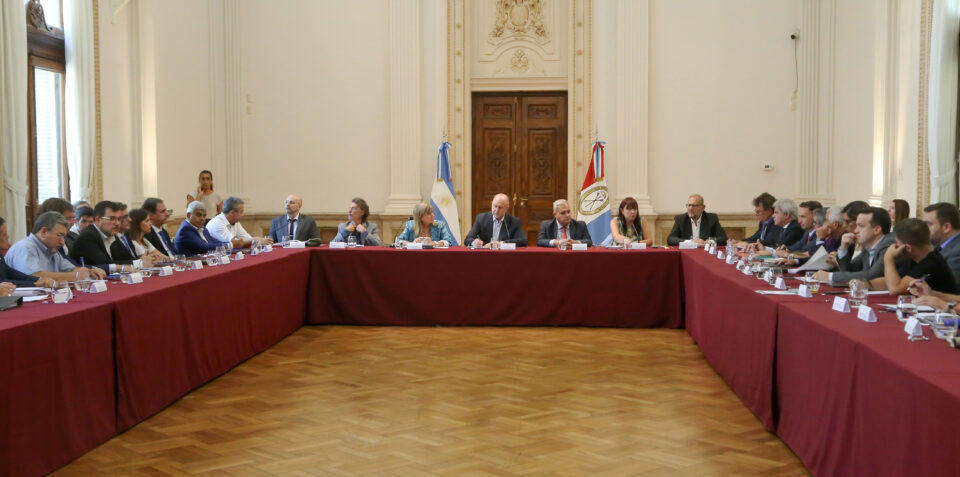 El gobernador Omar Perotti encabezó un nuevo encuentro de la Junta Provincial de Seguridad en Rosario