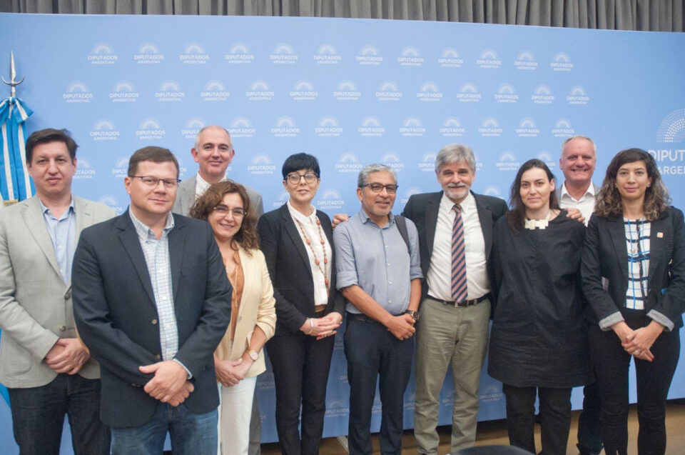 Santa Fe expuso los ejes del Plan Nacional de Ciencia, Tecnología e Innovación 2030 en la Cámara de Diputados