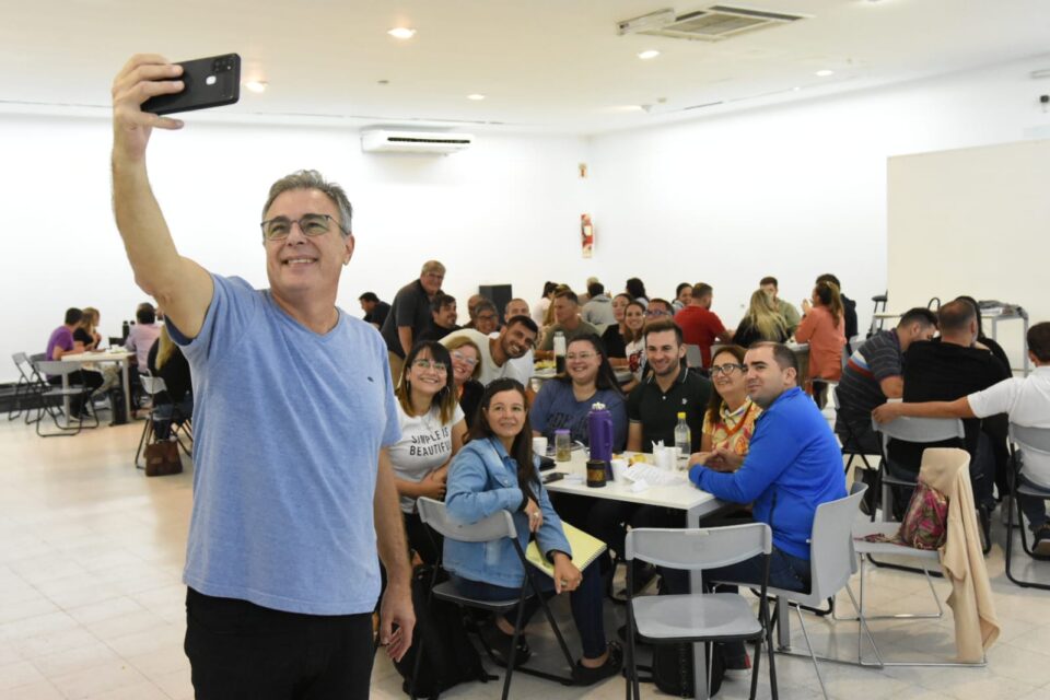 El intendente Luis Castellano se reunió con sus equipos técnicos