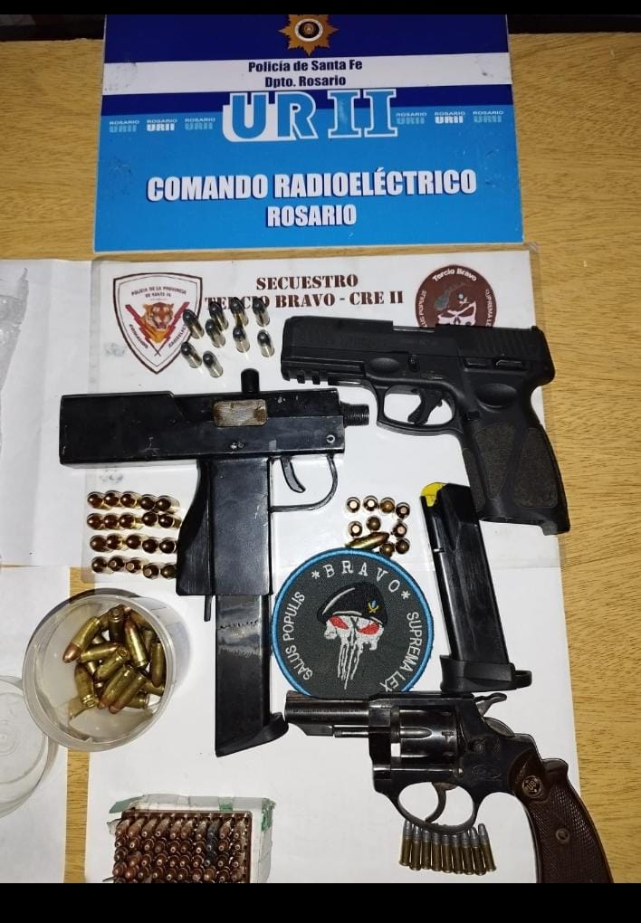 OCHO DETENIDOS Y TRES ARMAS SECUESTRADAS TRAS ENFRENTAMIENTO ENTRE BANDAS