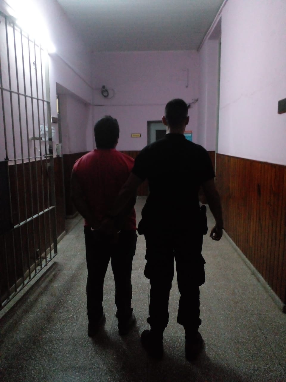 DETUVIERON A UN SUJETO