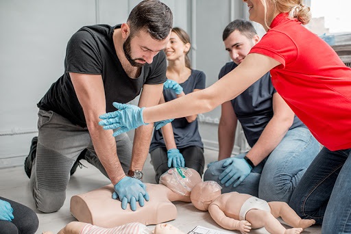 Curso masivo de RCP y Primeros Auxilios en el cine Belgrano