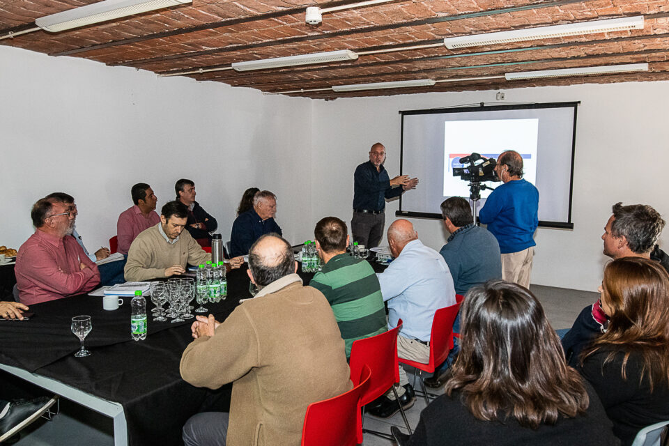 La provincia presentó las buenas prácticas sobre el dinamismo hídrico de los Comités de Cuencas Las Calaveras y La Penquitas y el Canal Principal Sastre
