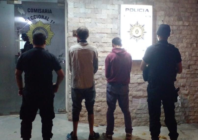 DOS SUJETOS APREHENDIDOS