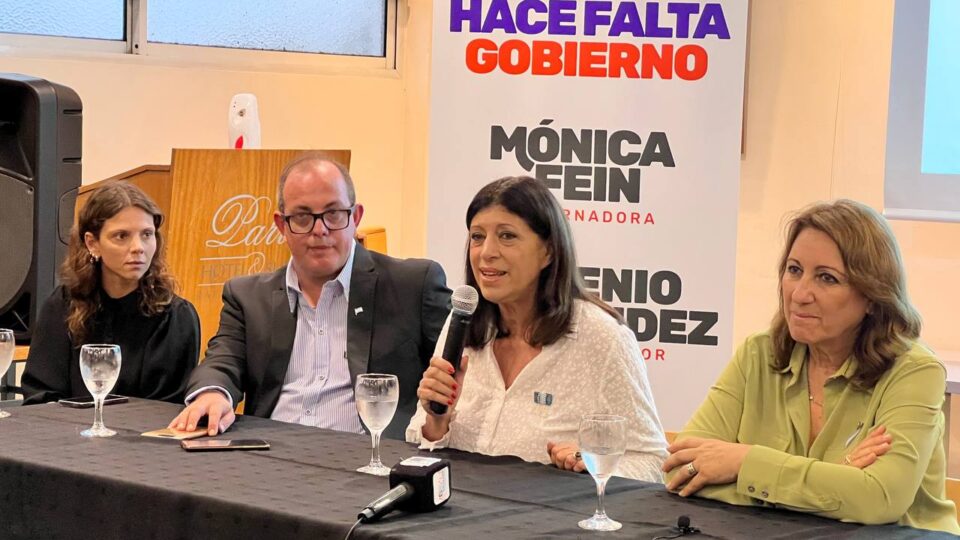 MÓNICA FEIN Y CLARA GARCÍA PRESENTARON A LOS CANDIDATOS DE LA LISTA ADELANTE EN RAFAELA