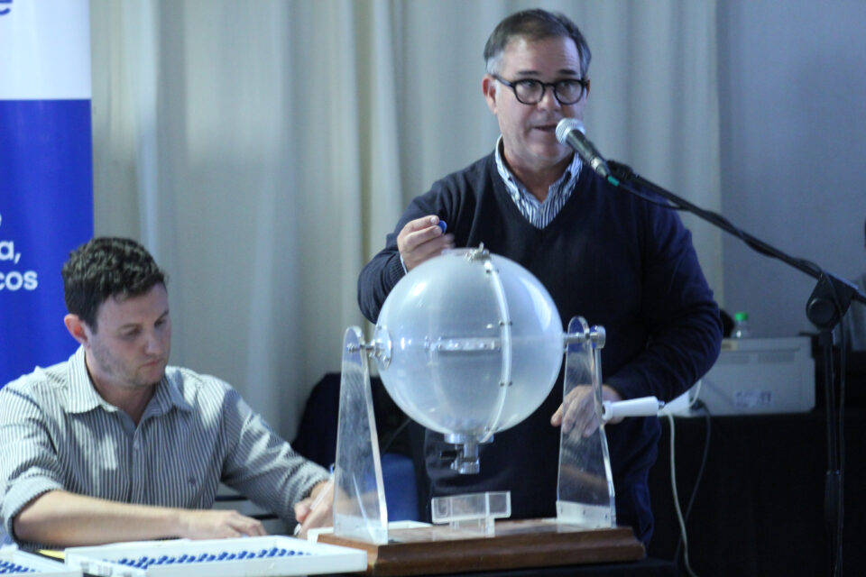 La provincia sorteó 29 viviendas para familias de Tostado