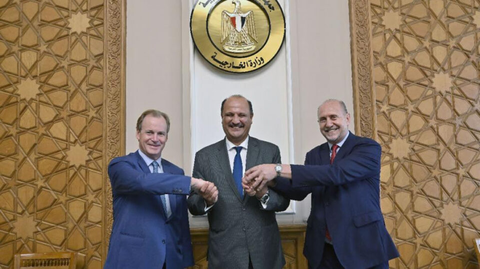 Perotti continúa la agenda en Egipto en busca de ampliar las exportaciones de la provincia