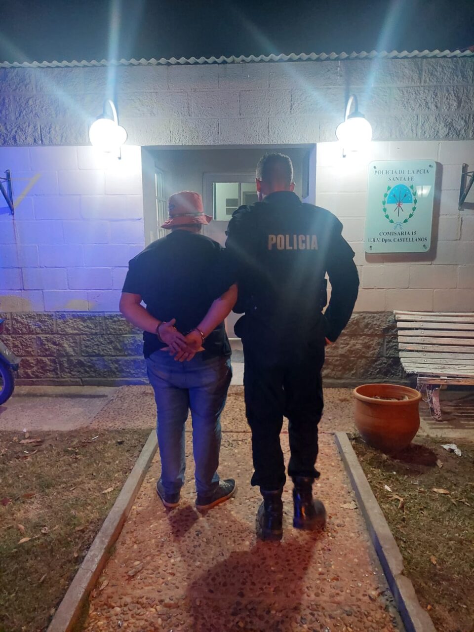 APREHENDIERON Y TRASLADARON A UN SUJETO