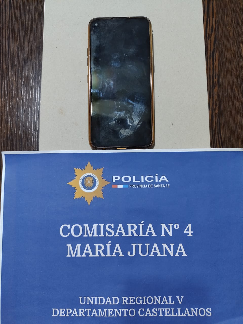 SECUESTRARON UN TELÉFONO CELULAR