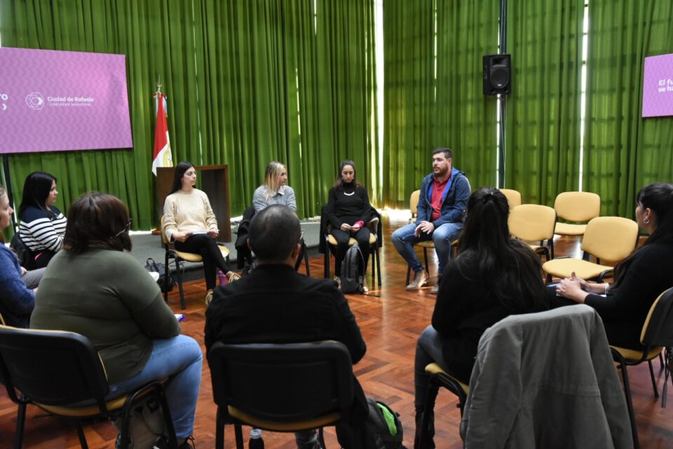 Se dictarán 45 talleres de orientación laboral