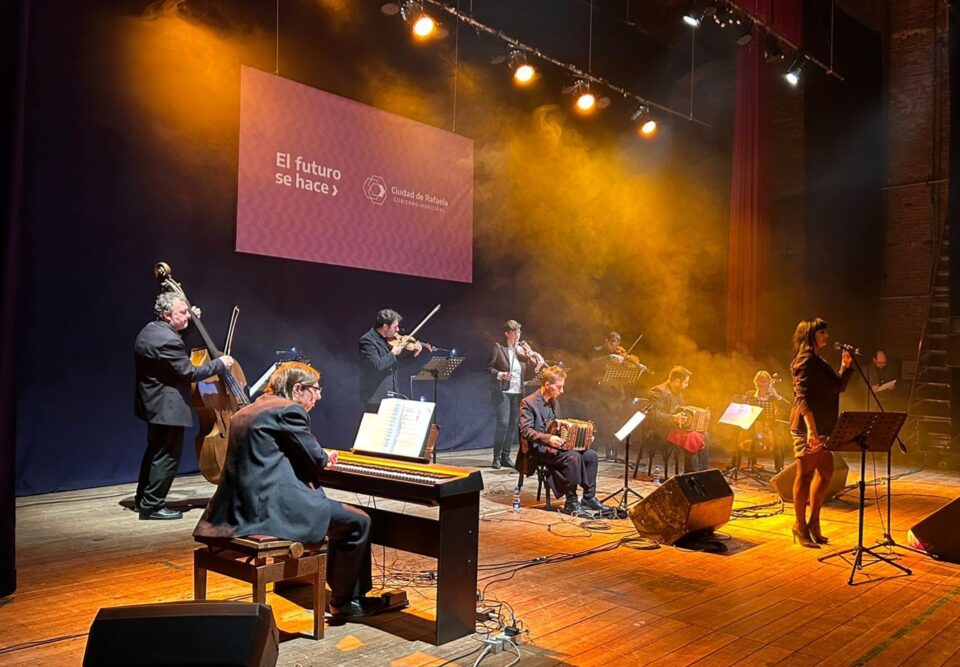 Se presentó el 3er CD de la Orquesta Municipal de Tango “Postales Urbanas”