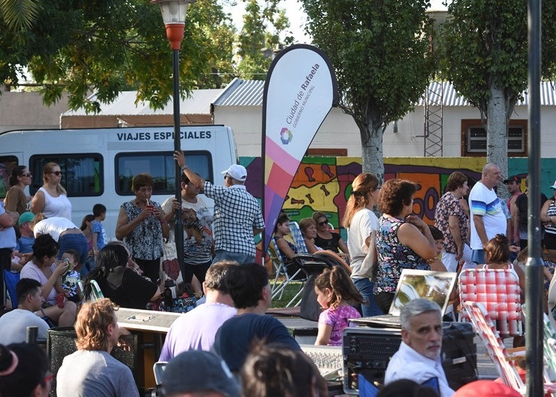 Domingo de festejo en el barrio Güemes