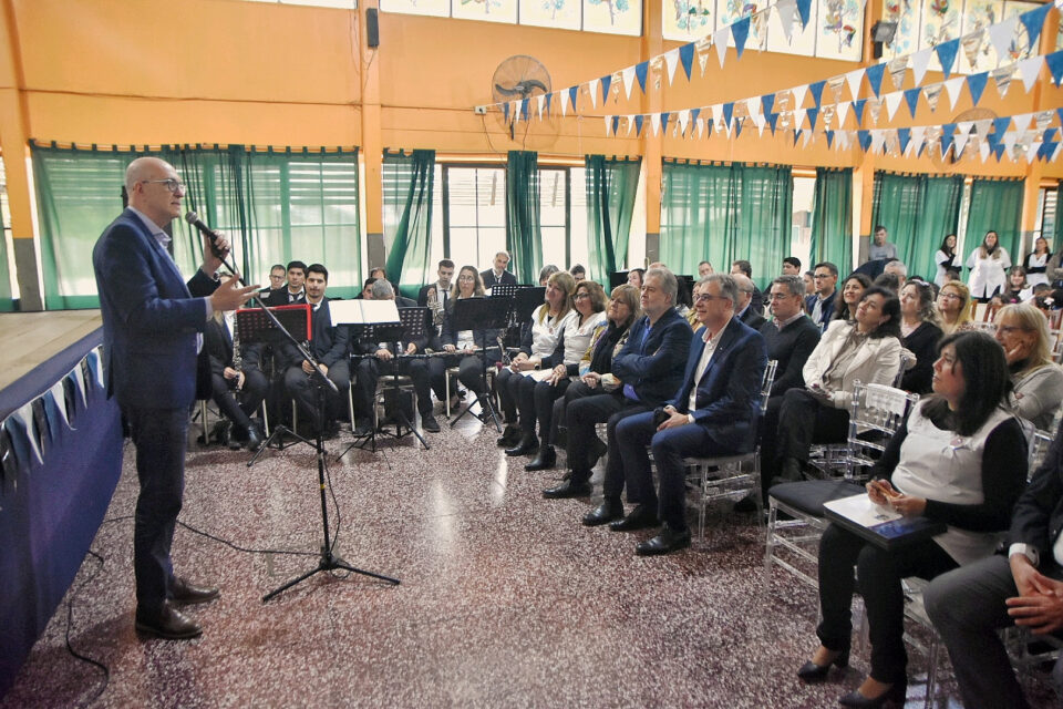 Debloc participó del acto por el 50 Aniversario de la Escuela Nº 1186 “Lisandro de la Torre” de la ciudad de Rafaela
