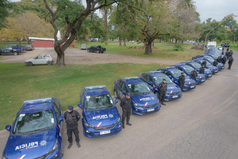 La provincia invirtió más de  mil millones en equipamiento para las Fuerzas de Seguridad
