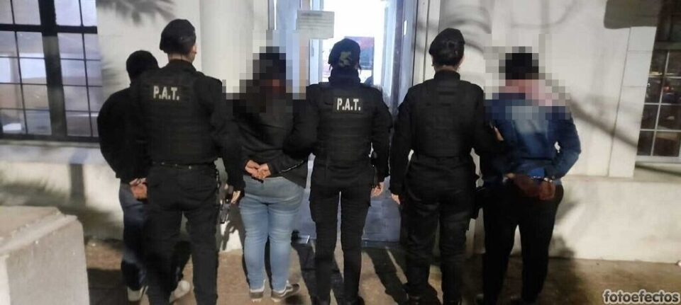 APREHENDIDOS POR ROBO A MANO ARMADA