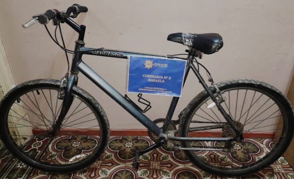    SECUESTRO DE UNA BICICLETA