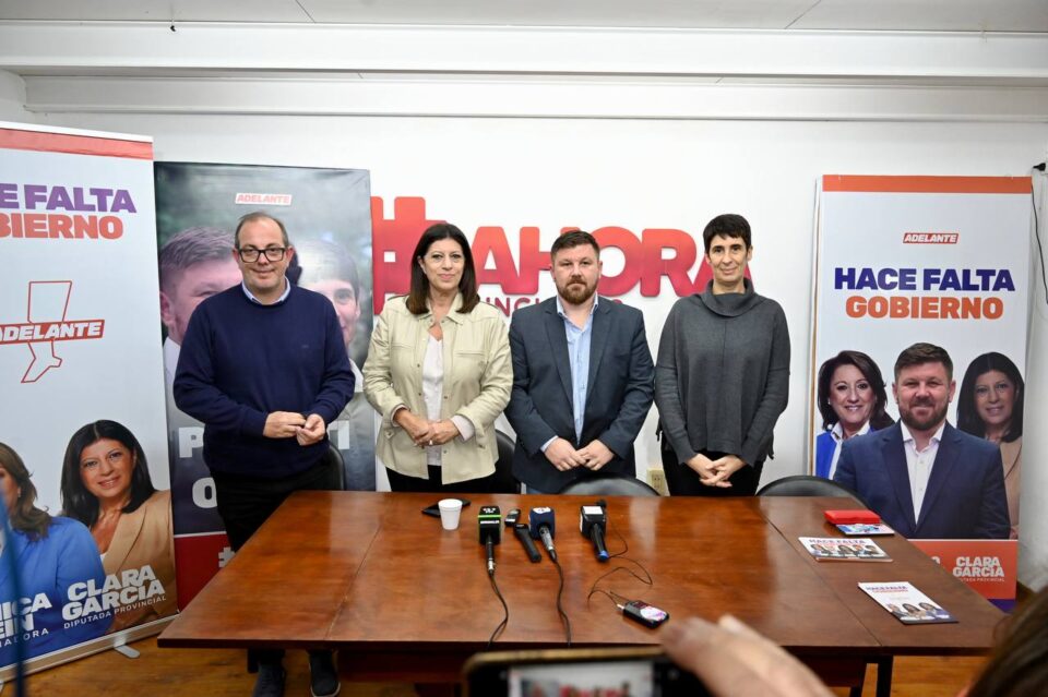 Ale Ambort junto a Clara García en el Departamento Castellanos