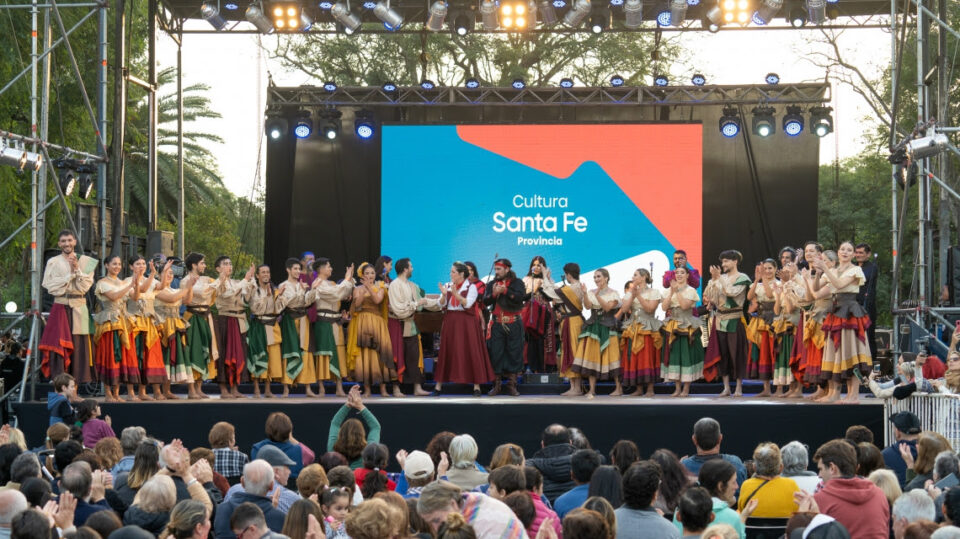 Una multitud celebró en Rafaela el 207° aniversario de la Declaración de la Independencia