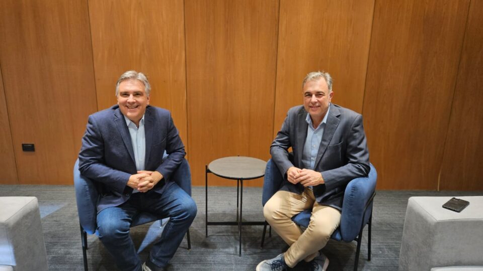 Luis Castellano se reunió con Martín Llaryora para avanzar en temas de modernización del Estado