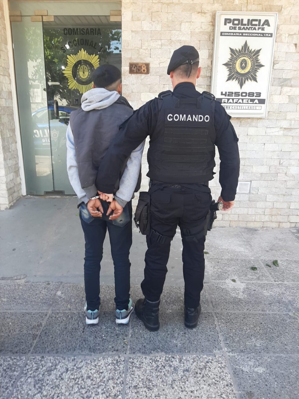 DETUVIERON A UN SUJETO