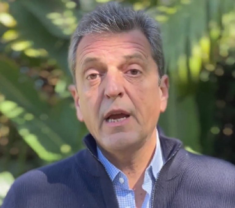 Massa anuncia refuerzos a jubilados, beneficios a monotributistas en incrementos en la tarjeta Alimentar