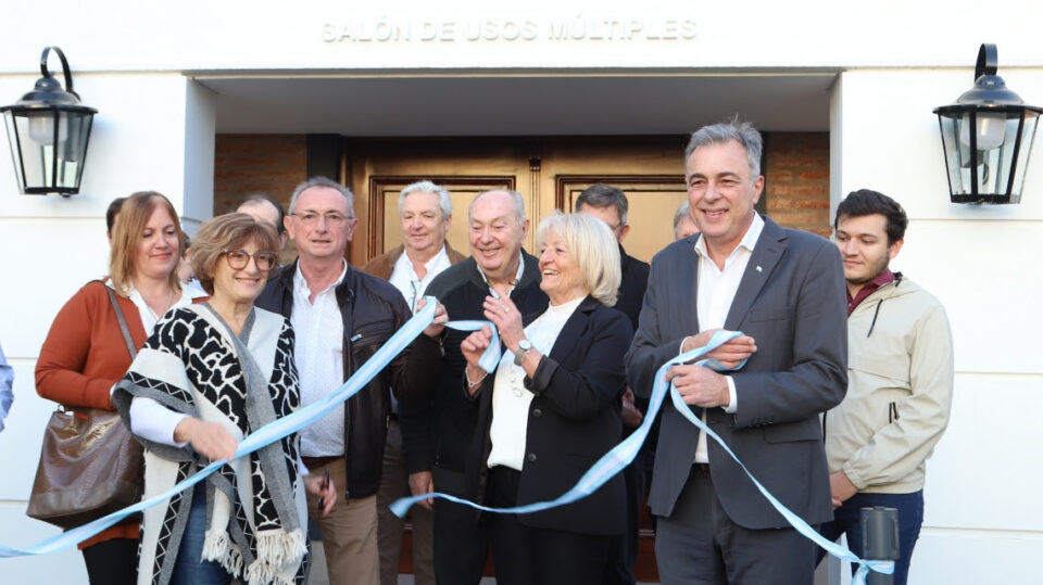 Costamagna participó de la inauguración del salón de usos múltiples de la Sociedad Rural de Rafaela