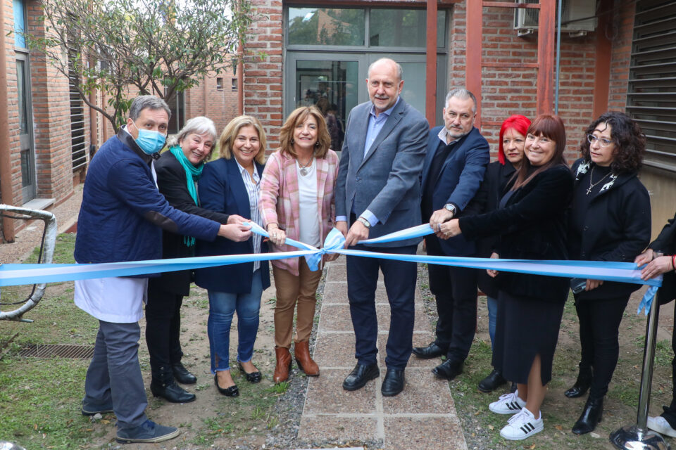 Perotti presentó el nuevo resonador e inauguró el Área de Simulación del Hospital de Niños «Orlando Alassia»