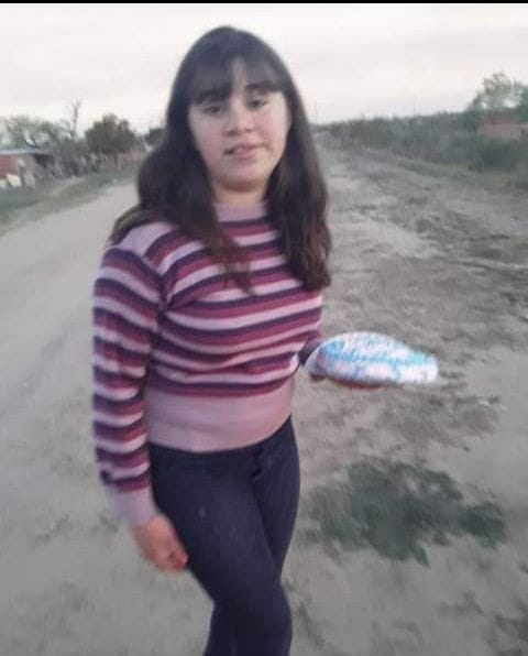 Se solicita información sobre Leilen Yanet Castillo