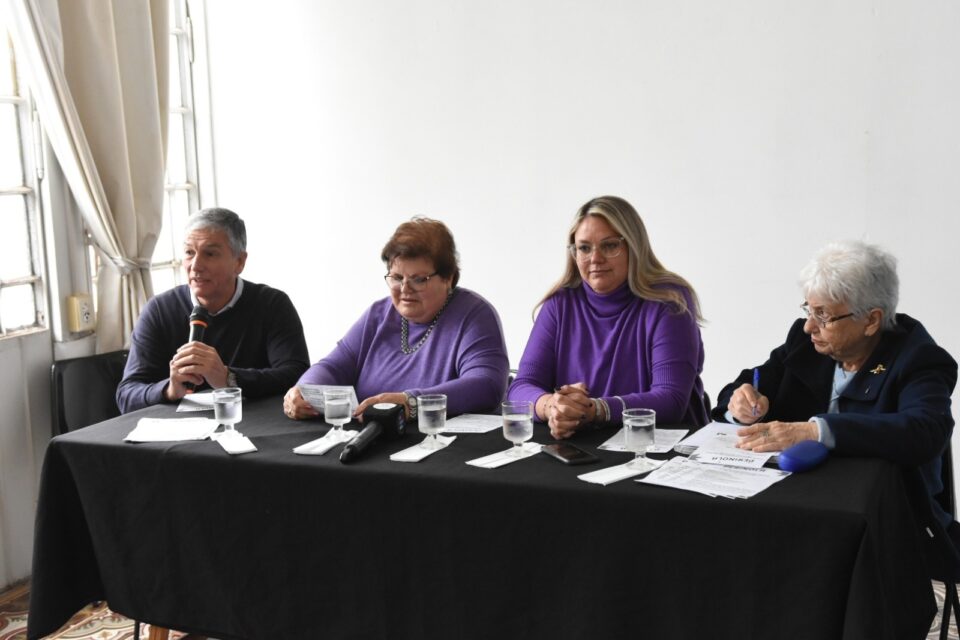 Para celebrar el mes de los jubilados sigue “La Perinola”