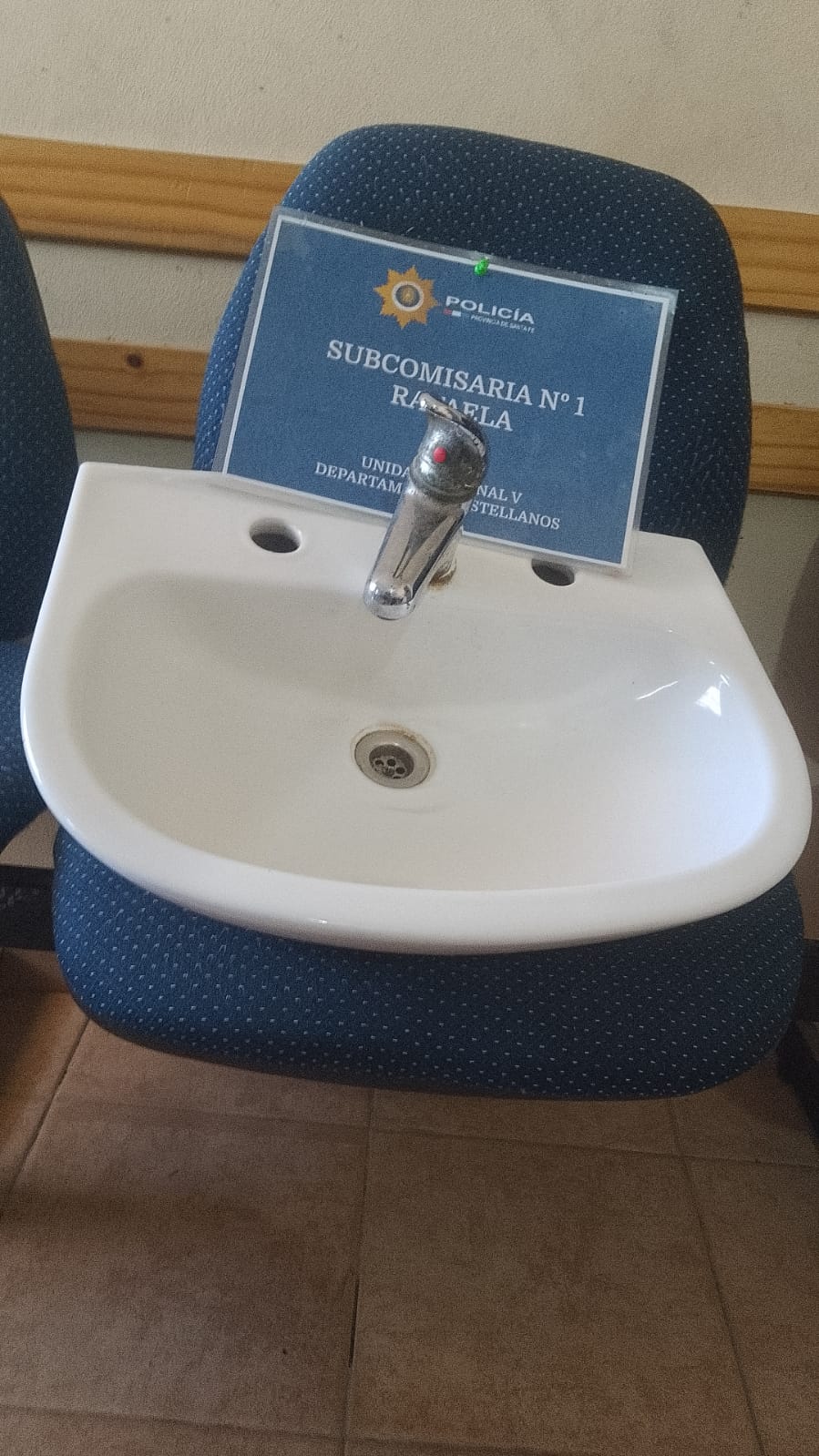 SECUESTRO DE UNA PILETA DE BAÑO