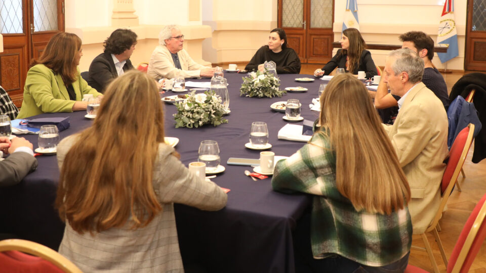 La provincia recibió a investigadores internacionales que trabajarán en producción biotecnológica
