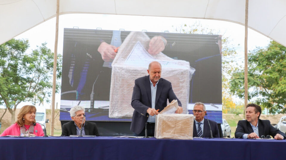 El gobierno provincial adjudicó la construcción de las obras de defensa y nueva costanera de San Javier