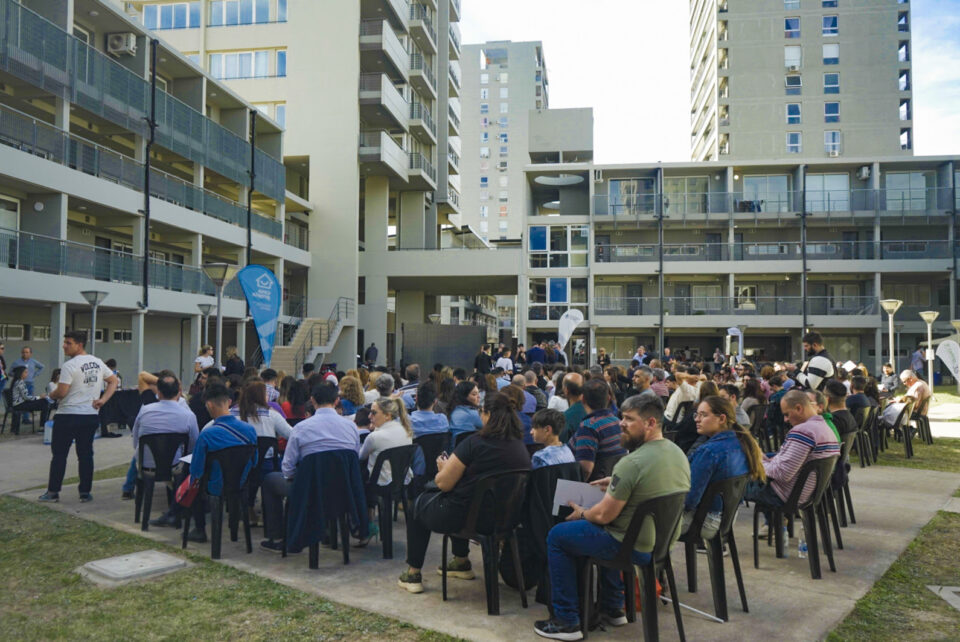 Se entregaron 75 viviendas Procrear del Parque Federal de Santa Fe