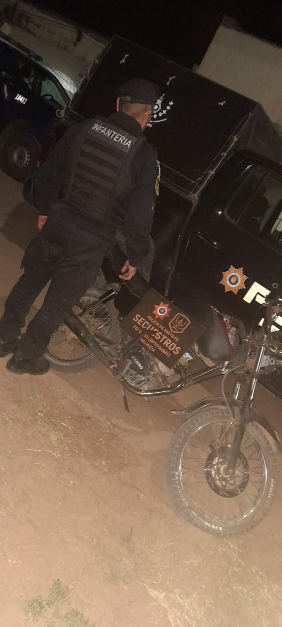 SECUESTRAMOS UNA MOTOCICLETA CON PEDIDO DE SECUESTRO ACTIVO POR ROBO.