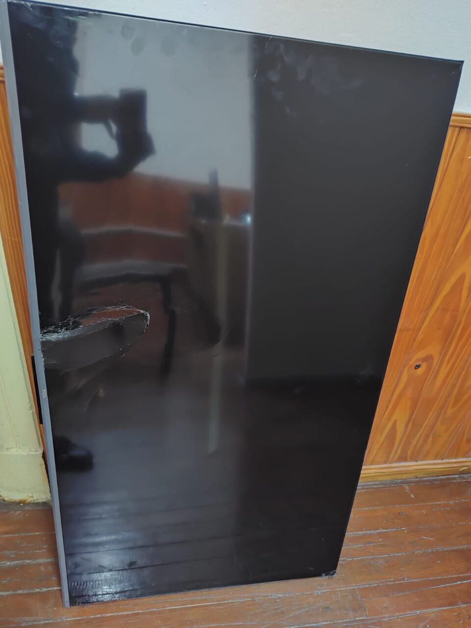 SECUESTRARON UN SMART TV
