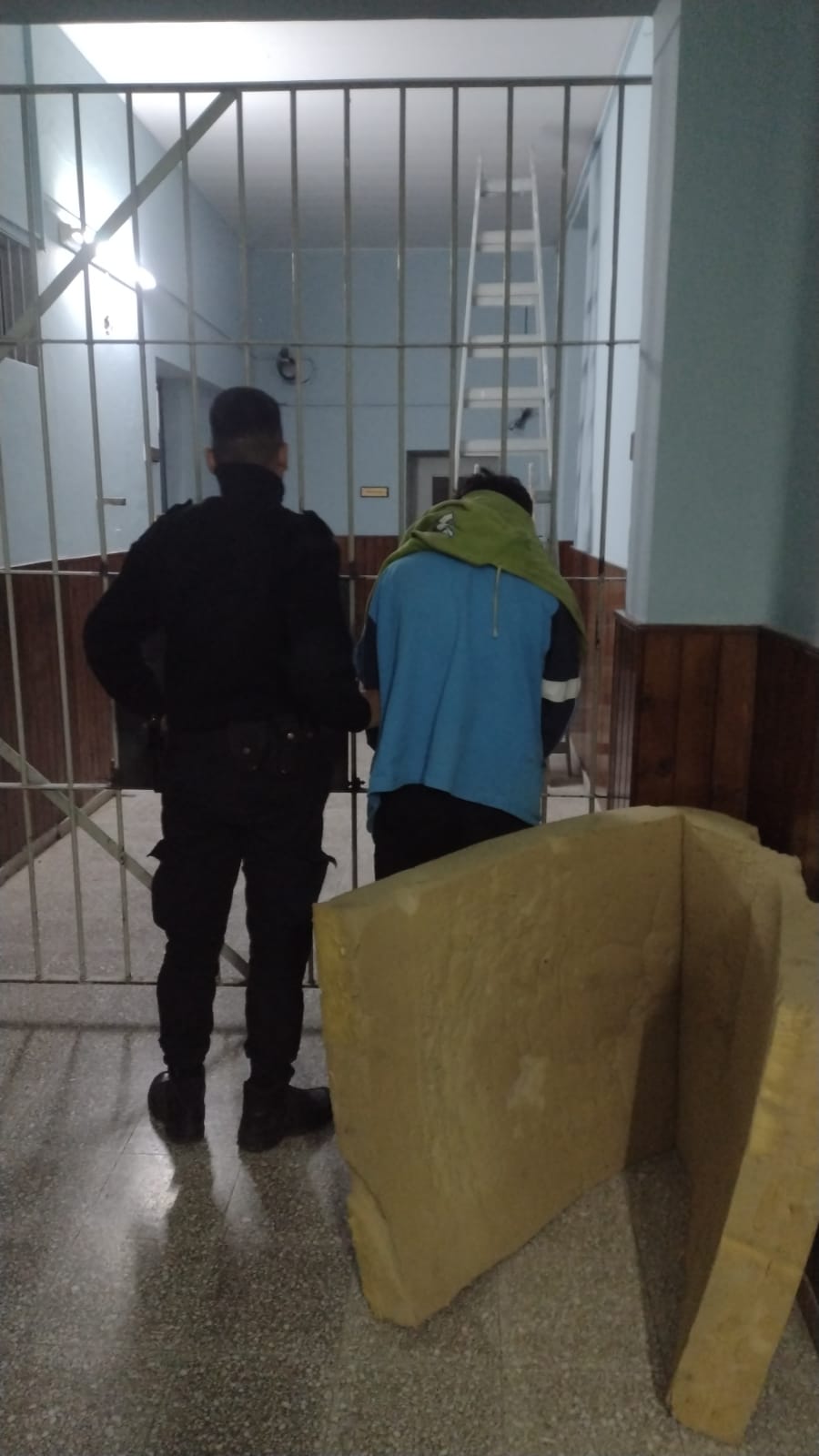 DETUVIERON A UN SUJETO