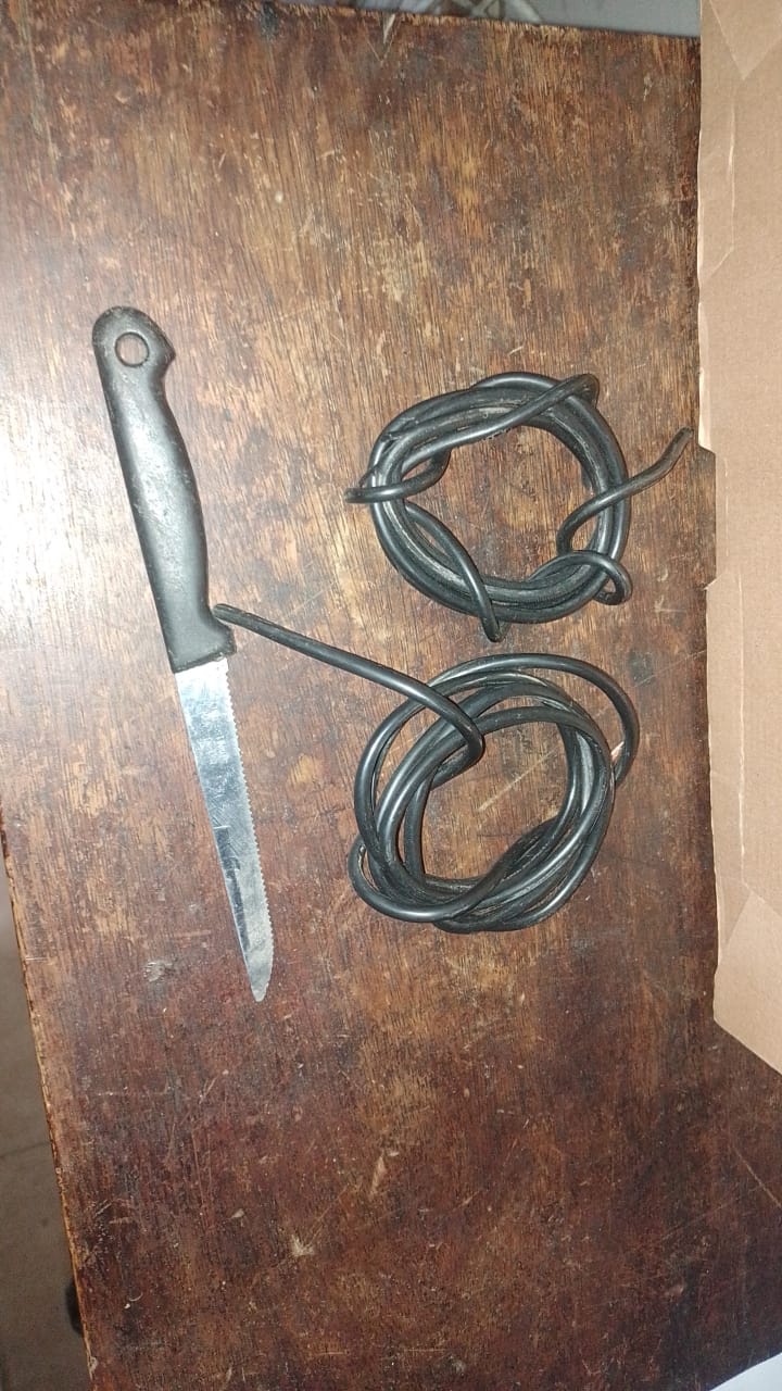 ROBABA CABLES Y FUE DETENIDO